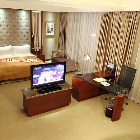 Dalian Furong International Hotel Buitenkant foto