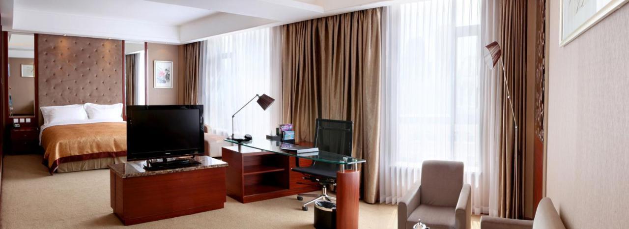 Dalian Furong International Hotel Buitenkant foto